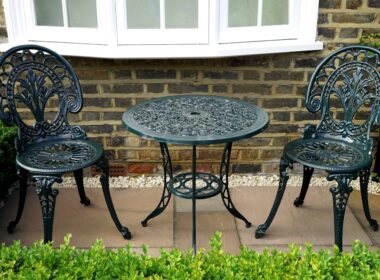 Langlebige Gartenmöbel Materialien, Pflege und Tipps für nachhaltige Qualität